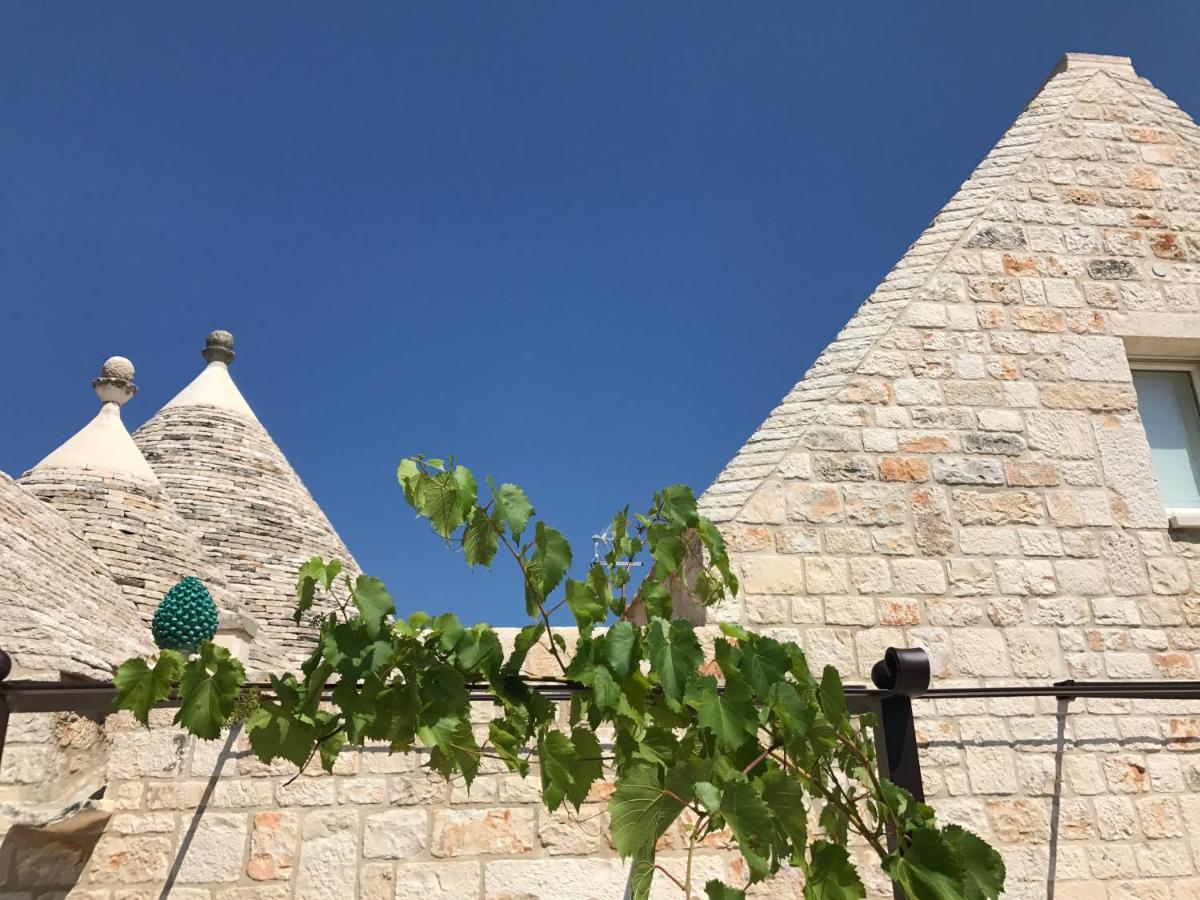 Marinella Suite Home Locorotondo Bagian luar foto