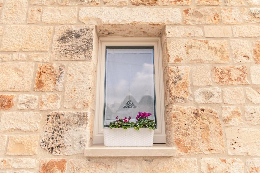 Marinella Suite Home Locorotondo Bagian luar foto