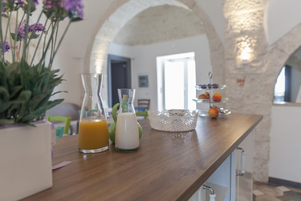 Marinella Suite Home Locorotondo Bagian luar foto